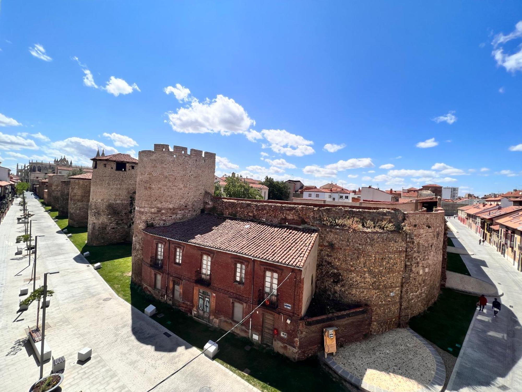 Apartamento La Muralla - Leonapartamentos Екстер'єр фото
